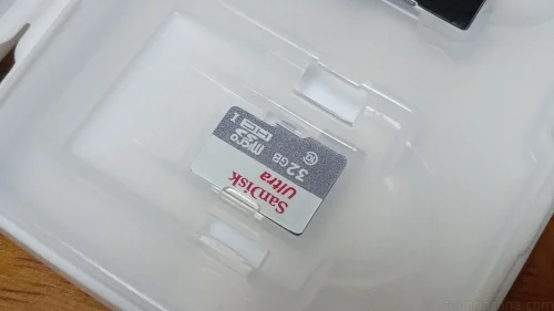 L-8826のカード収納部