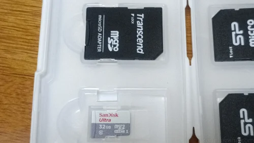 L-8826のカード収納部