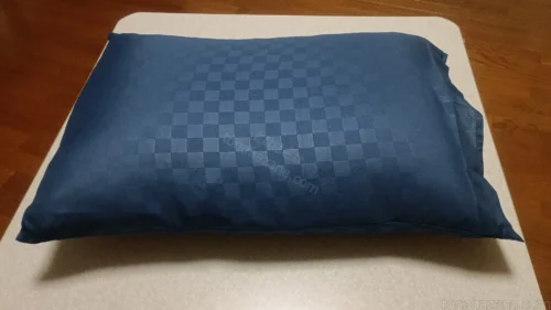 枕カバーに入れた枕