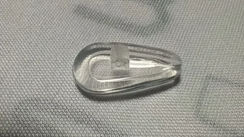 シリコン製の鼻パッド